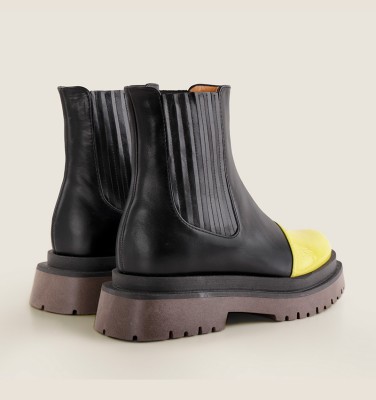 ZACHI BLACK CHiE MIHARA boots