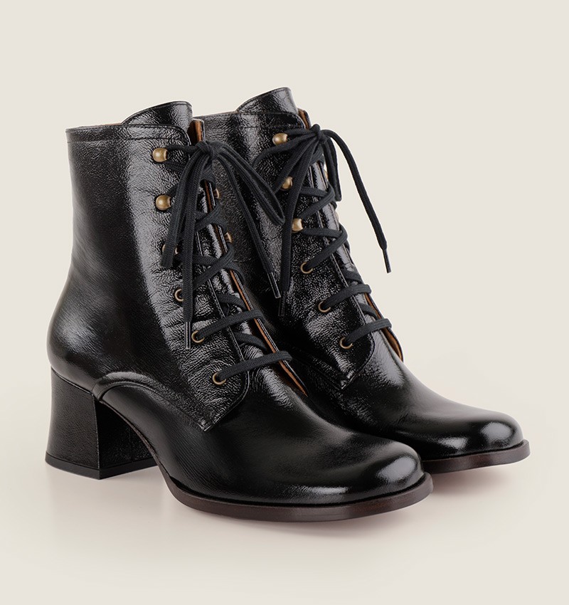Chie mihara low heel lace up boots 2025