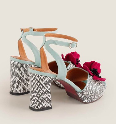KASKI LIGHT BLUE CHiE MIHARA sandals