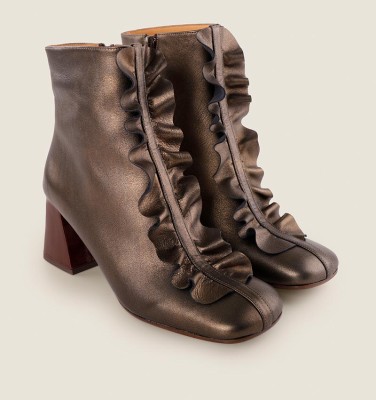 SYAN BROWN CHiE MIHARA botas