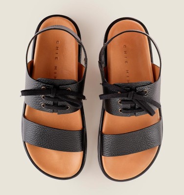 YADEL BLACK CHiE MIHARA sandals
