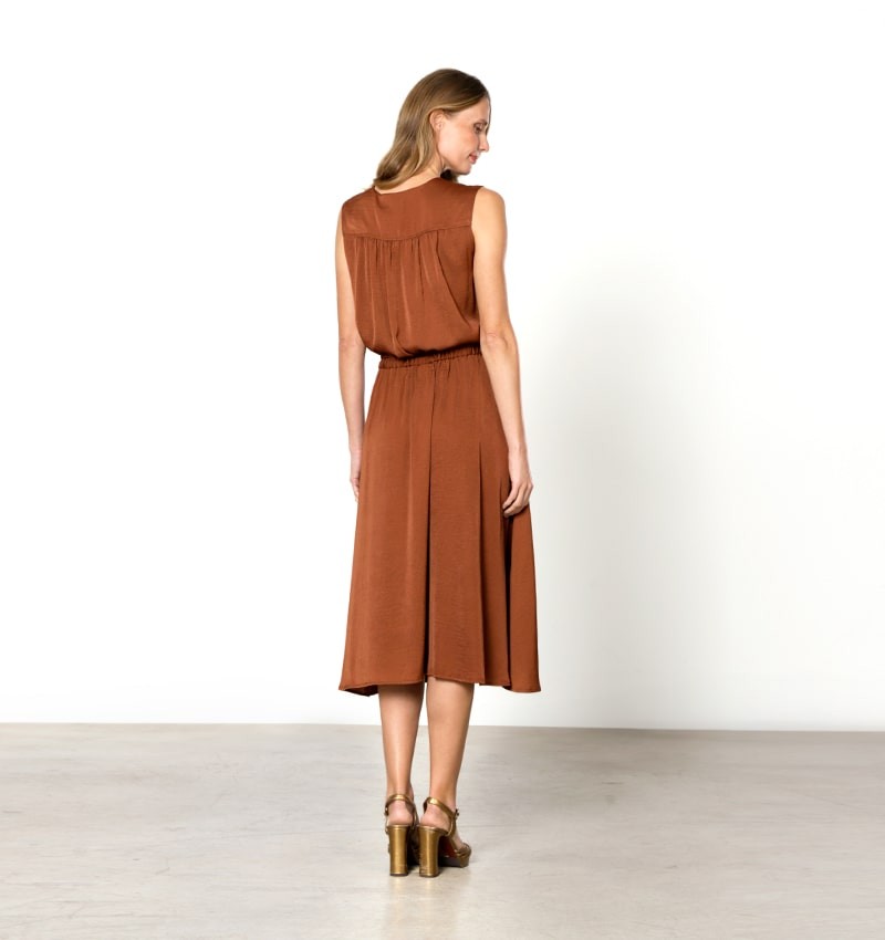 dafne-dress-brown