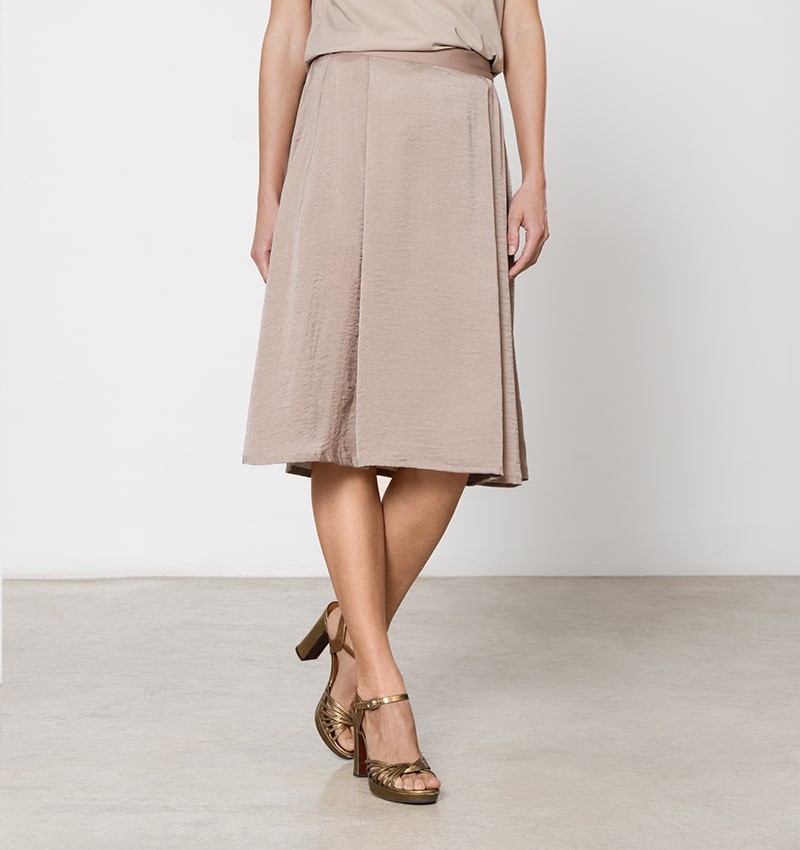 feli-skirt-nude