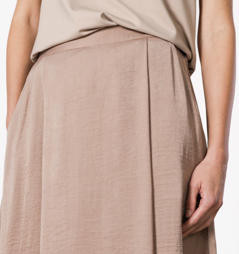 feli-skirt-nude