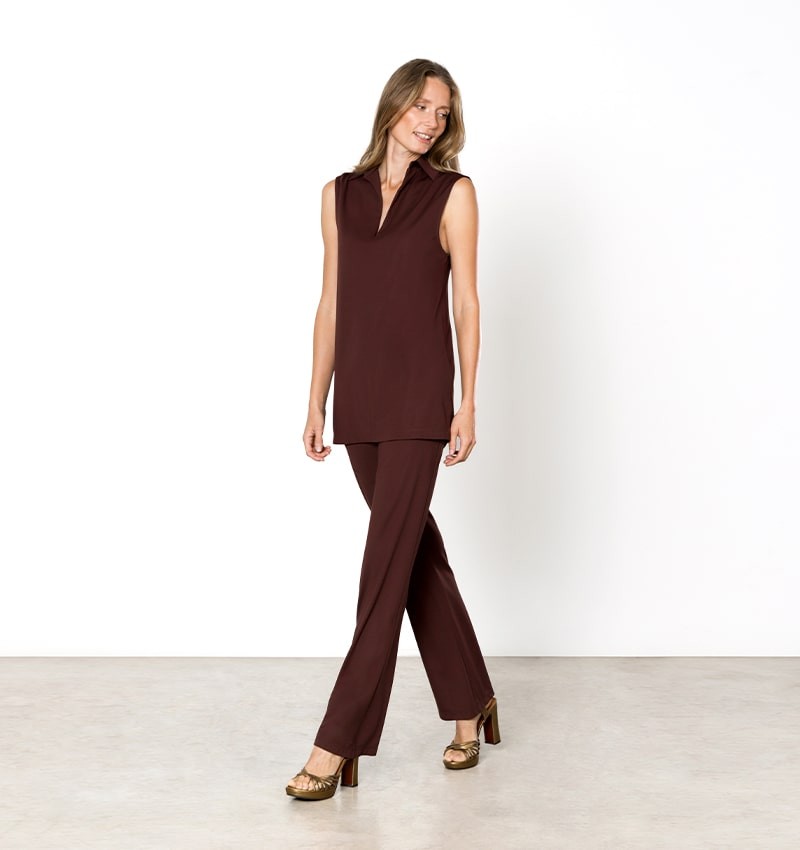 tanja-top-brown
