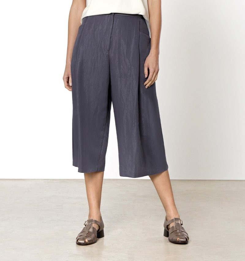 GRAUE HOSE PAZ