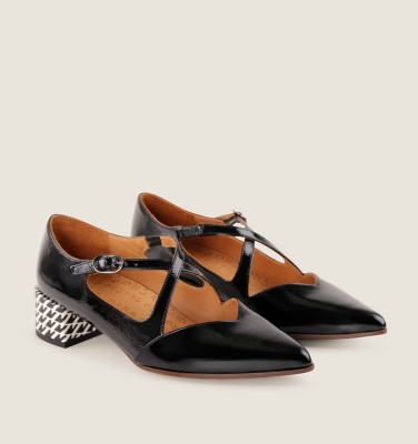 JARENYO BLACK CHiE MIHARA zapatos