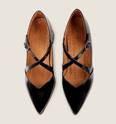 JARENYO BLACK CHiE MIHARA zapatos