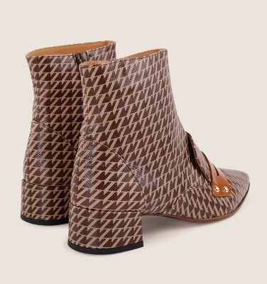 JEYBO BROWN CHiE MIHARA boots