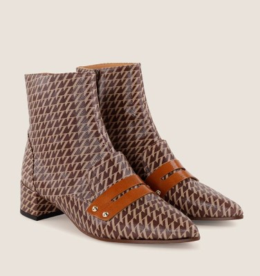 JEYBO BROWN CHiE MIHARA boots