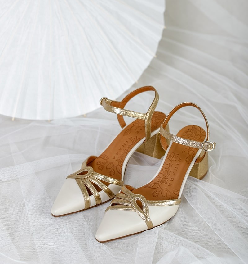 BRI-ABRILA OFF WHITE CHiE MIHARA shoes