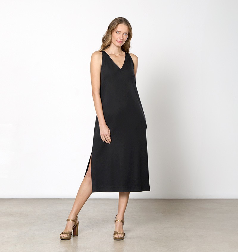 robe-dore-noir