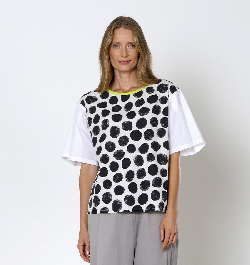 top-teba-blanco-e-nero