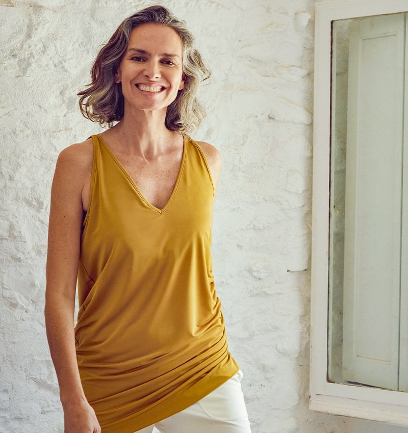 tusa-top-gold