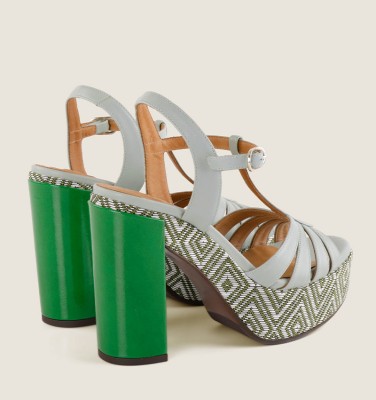 JUNNI GREEN CHiE MIHARA sandales