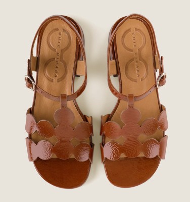 TOIKA BROWN CHiE MIHARA sandals