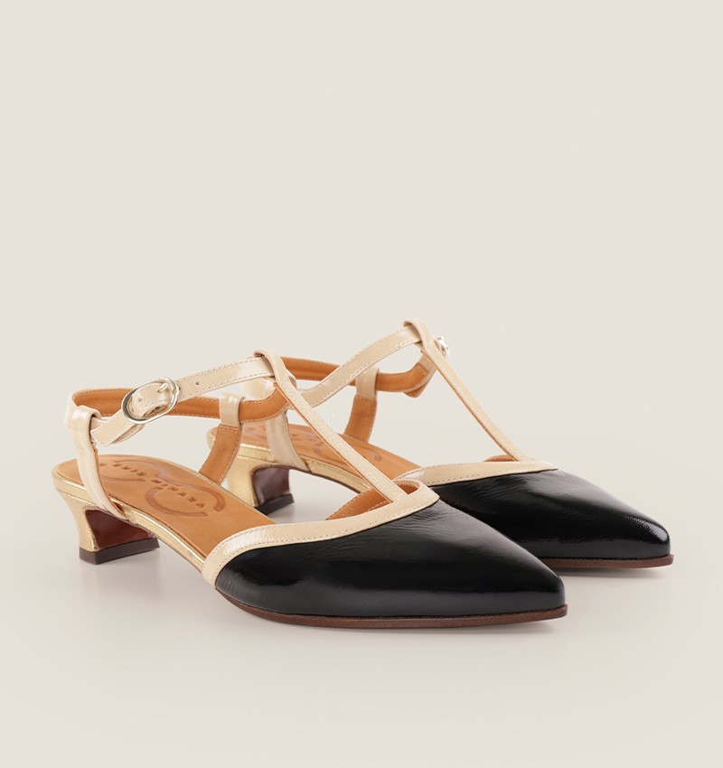 HAMEDI BLACK CHiE MIHARA shoes