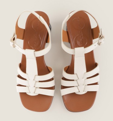 QUAKIN WHITE CHiE MIHARA sandals