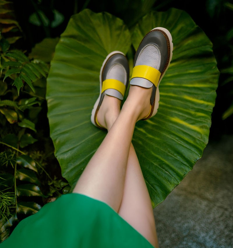 XUCO GREY CHiE MIHARA shoes