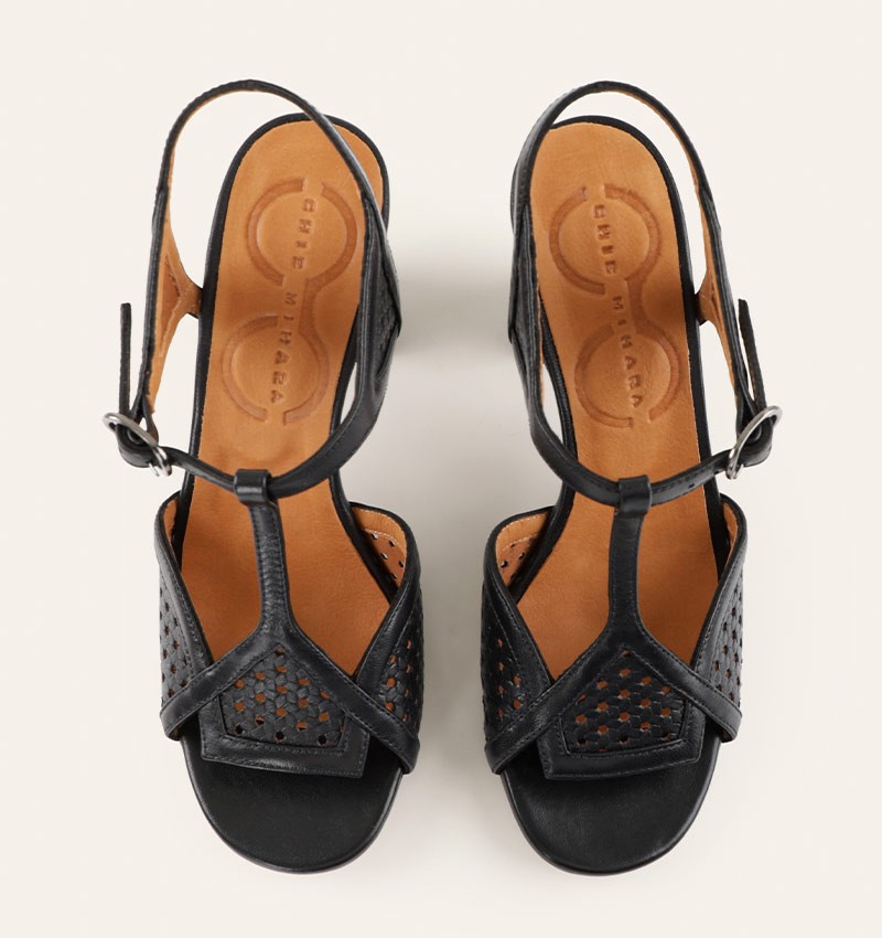bessy-black