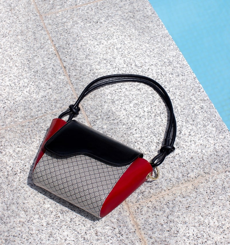 BONKA BLACK & RED