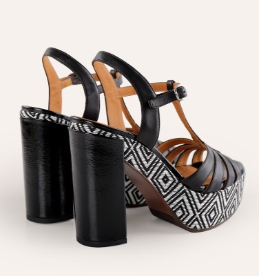 JUNNI BLACK