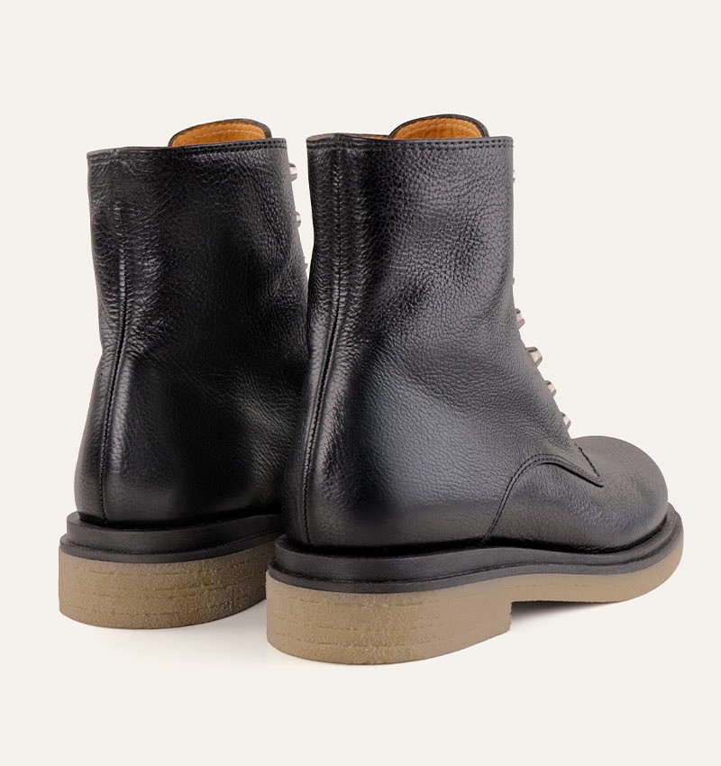 triska-black