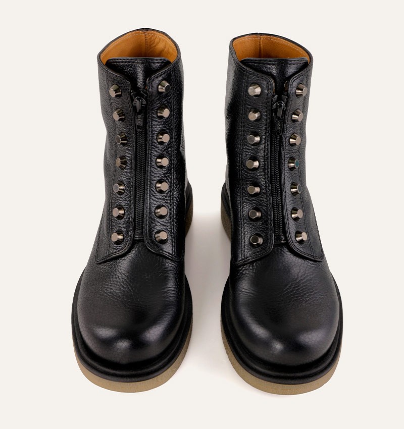 triska-black