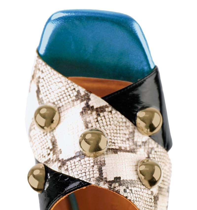 penca-sand-and-blue