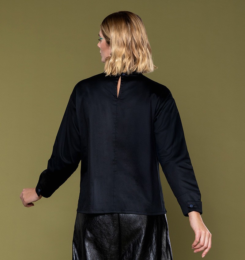 top-bispo-negro
