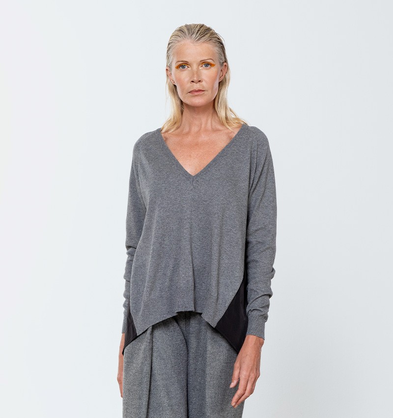top-kiuri-gris