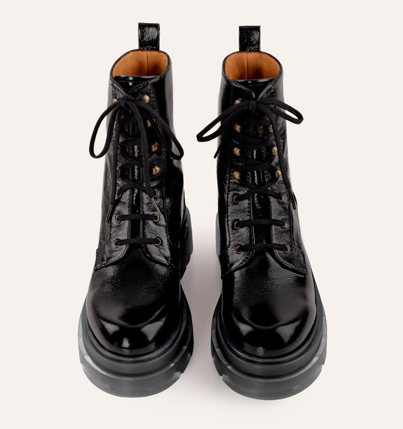 yuppie_black
