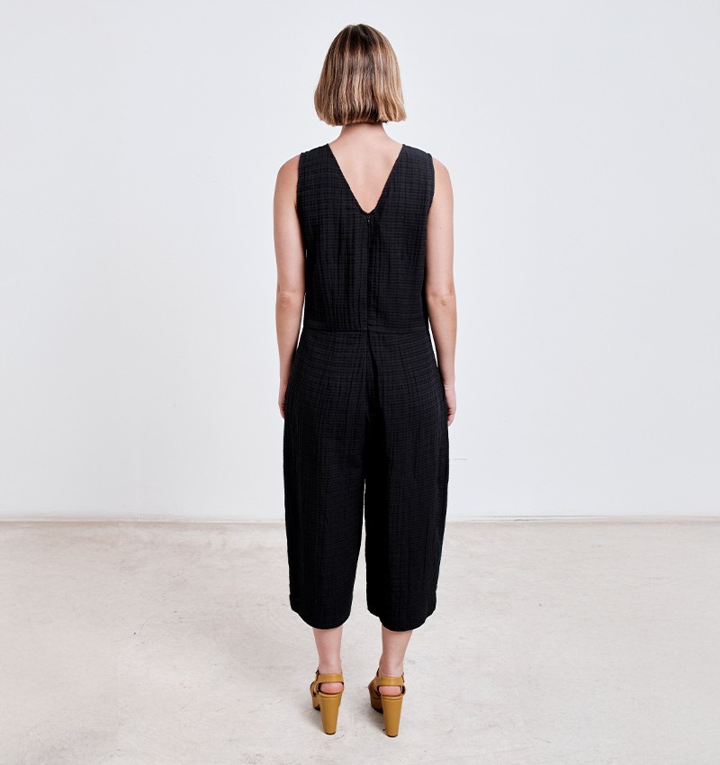 black-mirin-jumpsuit