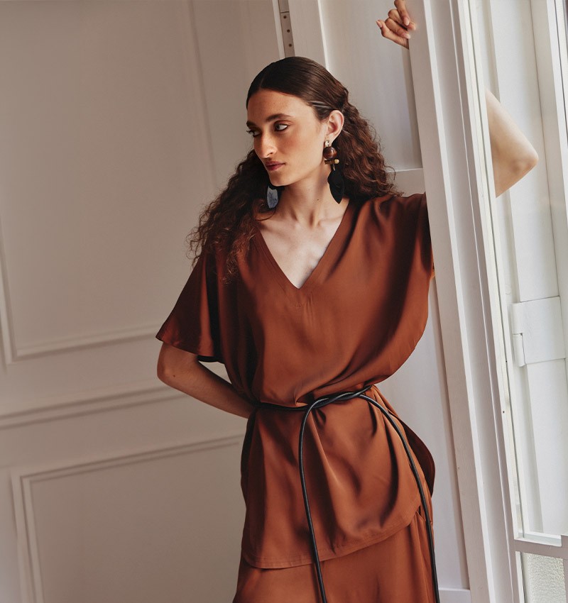 BLUSA BEIRU MARRON